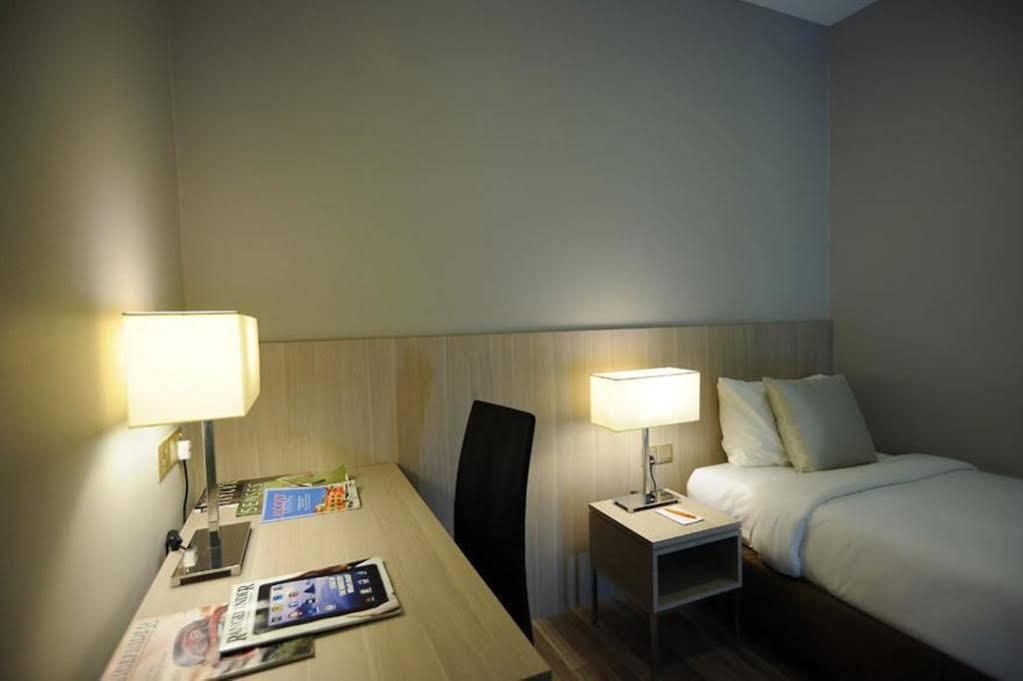 Citadines Uplands Kuching Hotel Kültér fotó